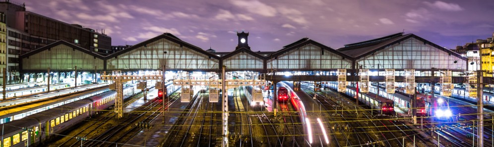 train-banner