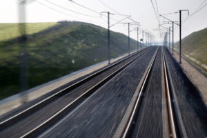 Anne Yvrande-Billon, vice-présidente de l’Arafer, intervient au séminaire sur les mobilités en Europe organisé par l’IRG-Rail et le régulateur des transports portugais